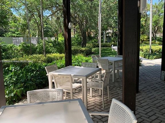 5th image of 2645 S Bayshore Dr APT 1003