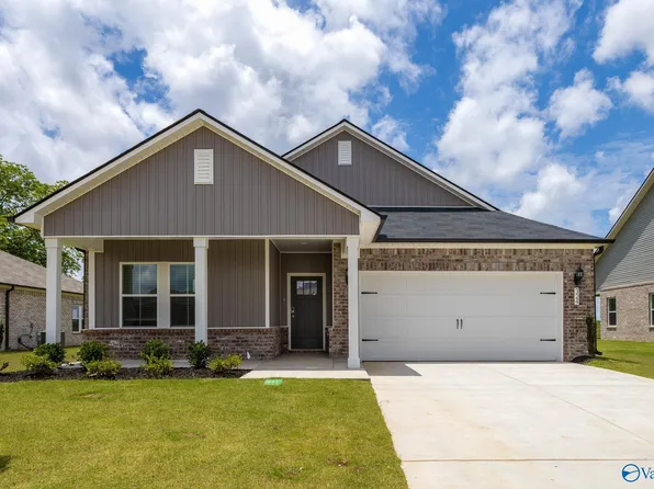 324 Pone St, Toney, AL 35773