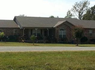 101 W Hopper St, Letona, AR 72085