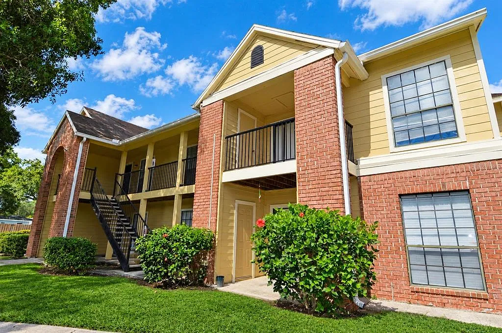 2 bed, 2.0 bath, 1007 sqft, $1,550 — Photo 3