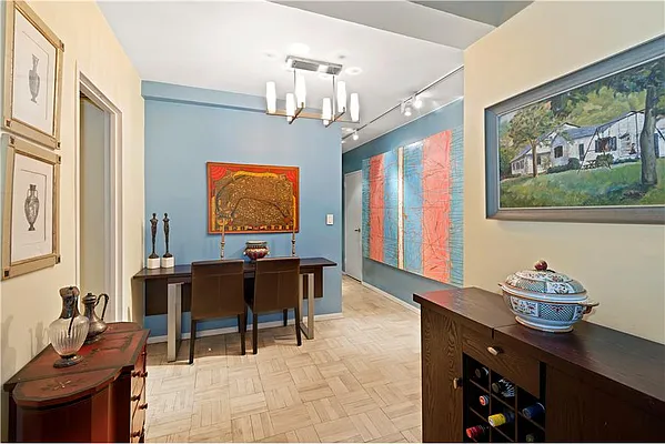 Sold by Beth Chase Real Estate | media 8