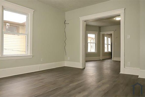 1st image of 3107 Walton Ave #Up