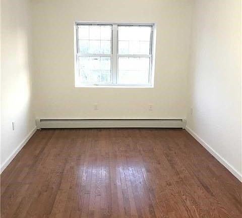 4th image of 71-59 160th St #3B