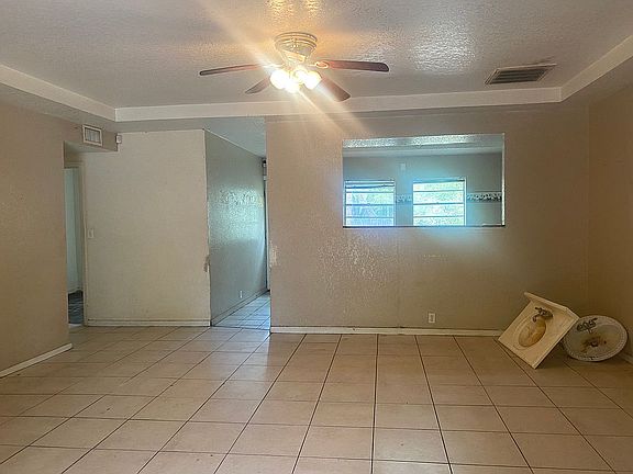 4th image of 7615 Alvina St