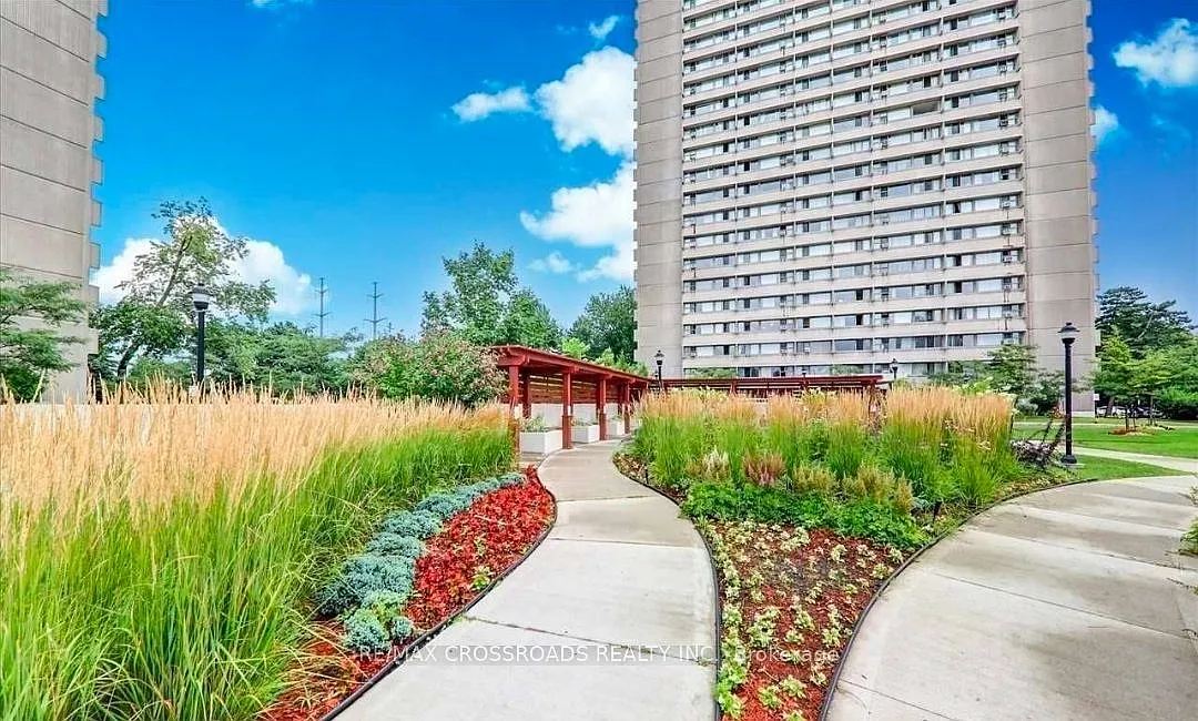 2 bed, $2,150 — Photo 2