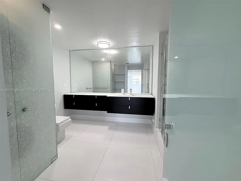 19390 Collins Ave #907 — Photo 10