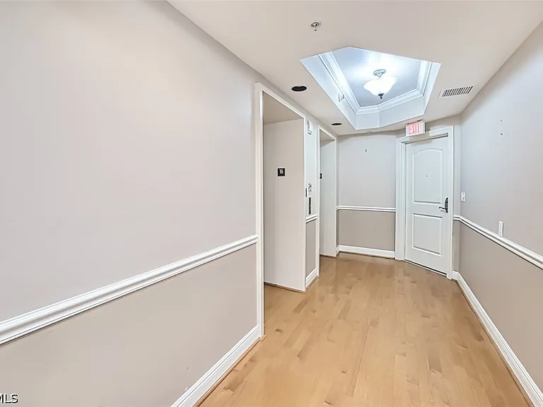 2090 W 1st St #G1607 — Photo 5