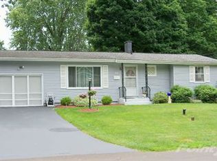20 Bayberry Cir, Liverpool, NY 13090