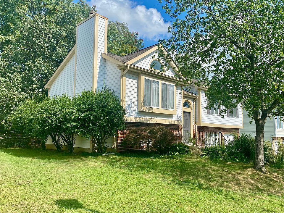 1st image of 14905 Falconwood Dr