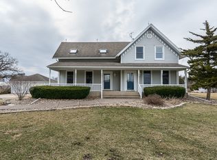 10602 140th St W, Taylor Ridge, IL 61284