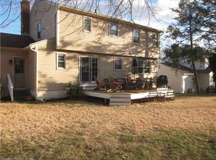 208 Papermill Ln, Fairfield, CT 06824