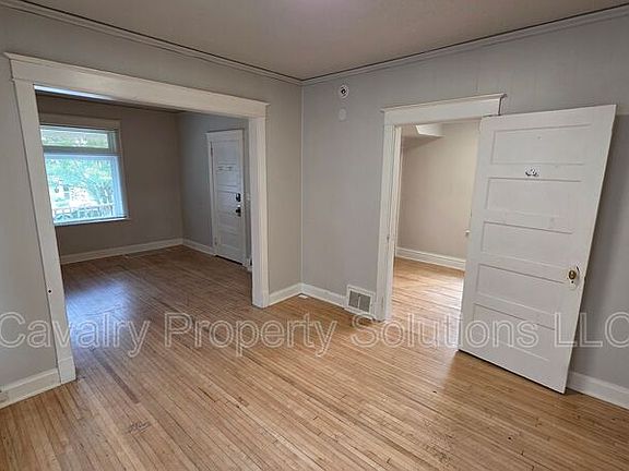 4th image of 617 E 8th St #1