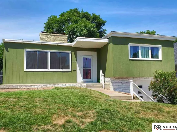 5024 Pierce St, Omaha, NE 68106