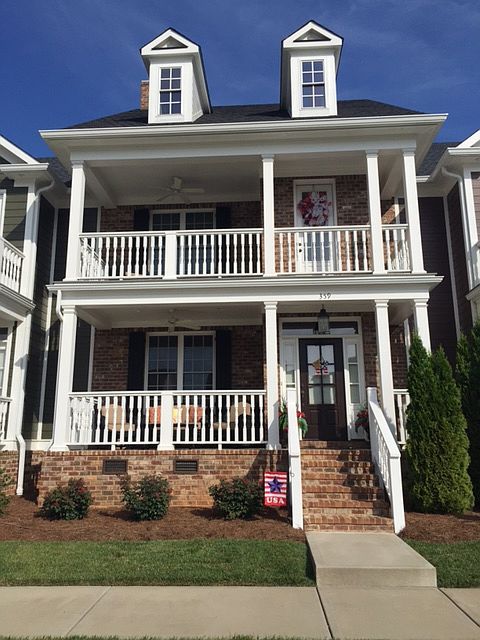 Like New Lifestyle Condo!