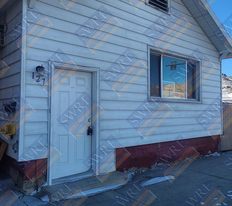 1st image of 127 Grant St