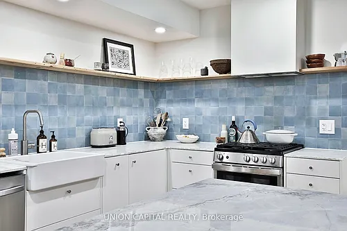 278 Lisgar St #C Photo 1