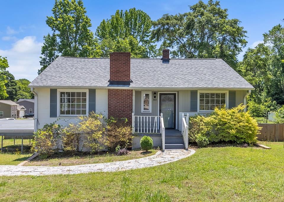 1st image of 303 Belton Dr