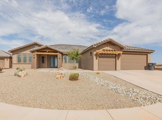 1065 Datura Dr, Alamogordo, NM 88310