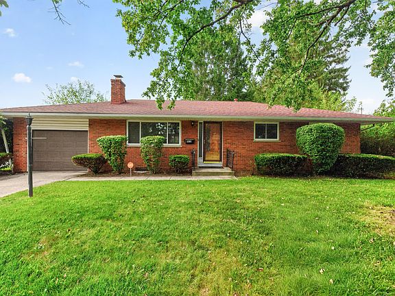 2nd image of 1831 Woodcrest Rd