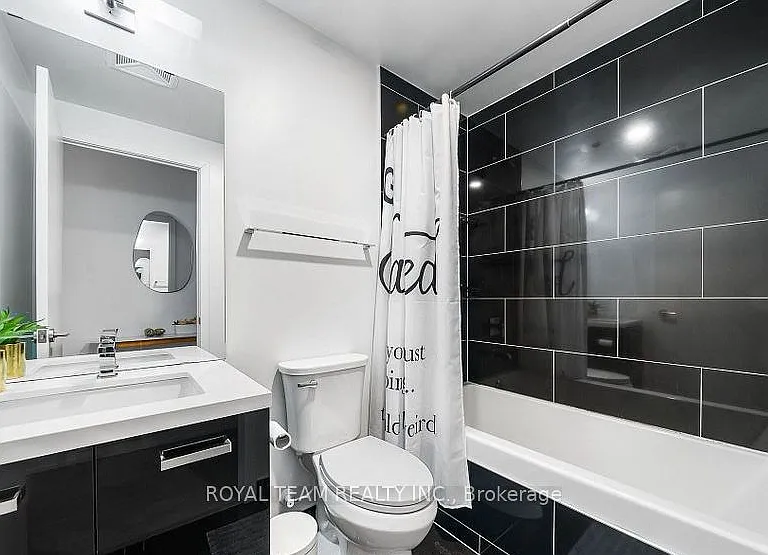 39 Brant St #815 — Photo 19