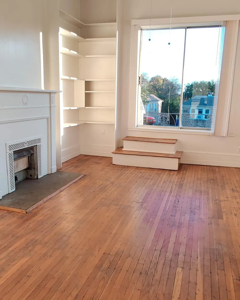 1 bed, 700 sqft, $1,425 — Photo 2