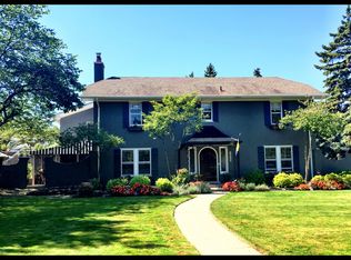 1033 Bishop Rd, Grosse Pointe Park, MI 48230