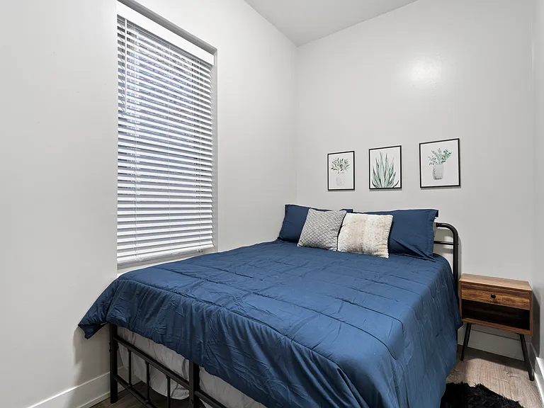 2345 W 21st St #1 — Photo 10