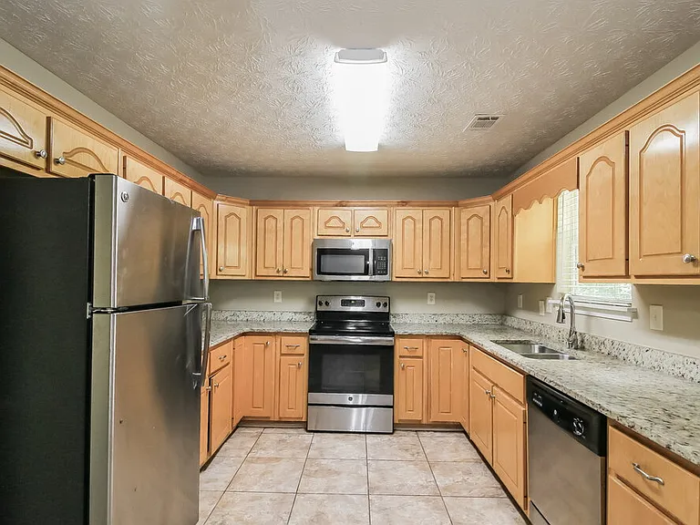 60 Hunters Ridge Ct — Photo 8