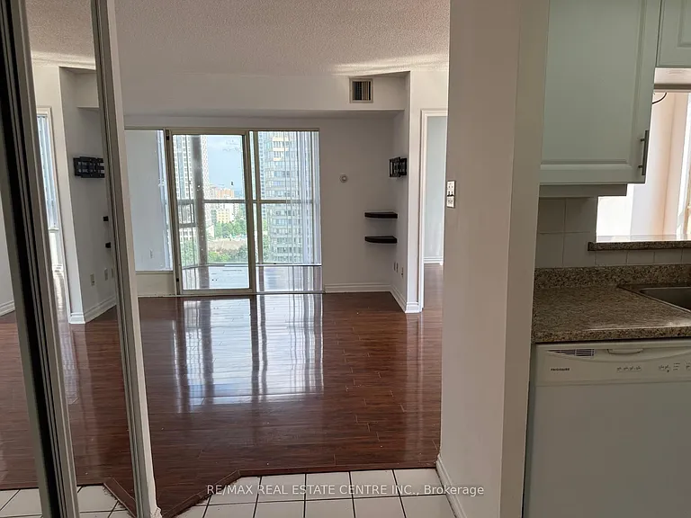 265 Enfield Pl #1403 — Photo 47