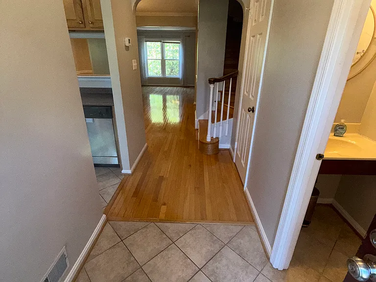 6707 Washington Blvd #B — Photo 2