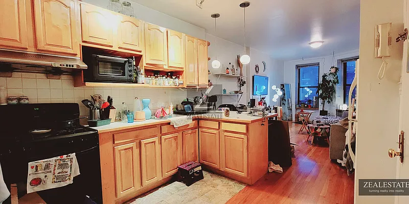 Rented by ZealEstate Group Inc | media 7