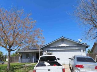 986 W Mammoth Pool Way, Hanford, CA 93230
