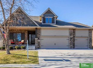 12386 S 73rd Ave, Papillion, NE 68046