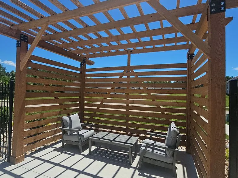 1403 Westbrook Cir — Photo 36