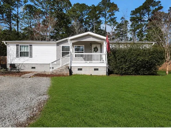 132 Holiday Drive, Hampstead, NC 28443
