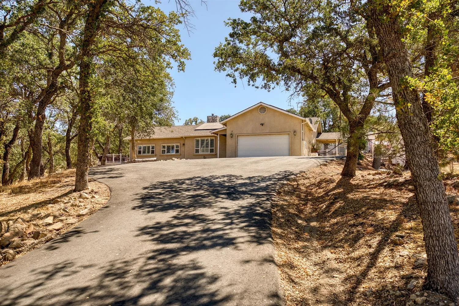 8395 Owens Way photo 1