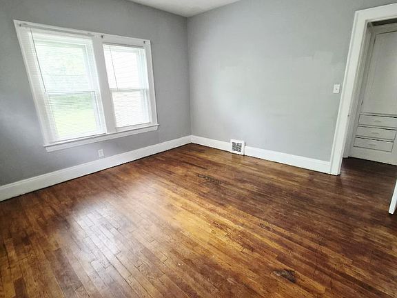 4th image of 3589 Chelton Rd #1