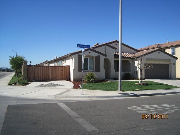 1st image of 2710 Placentia St