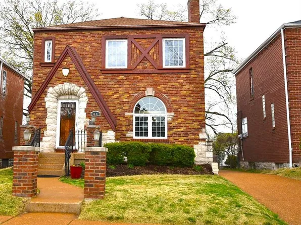 6647 Lindenwood Pl, Saint Louis, MO 63109