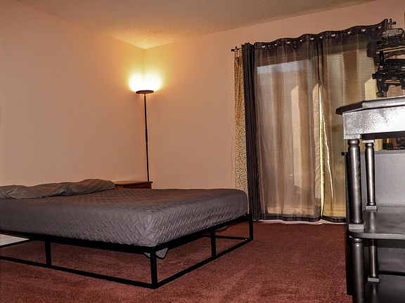 4th image of 2126 Bluehaven Ct