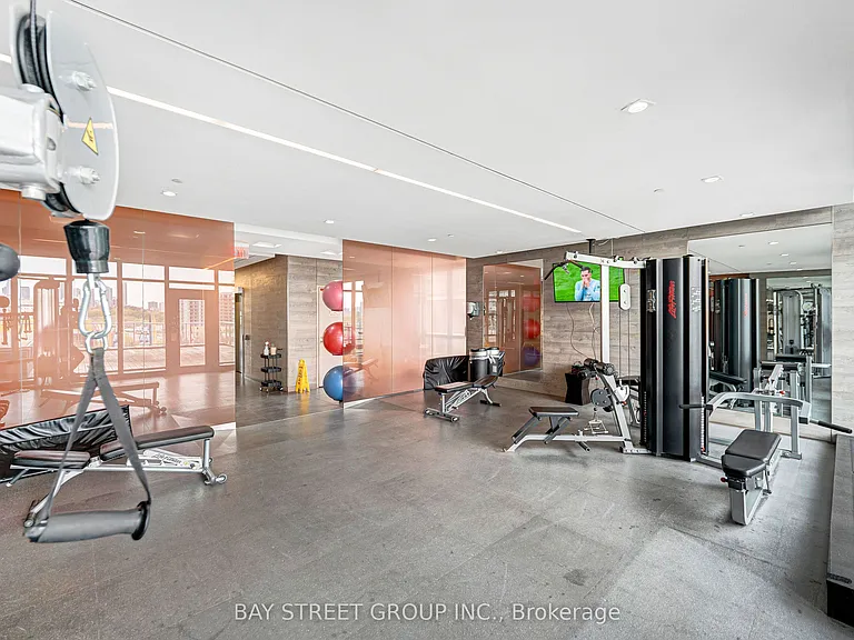 121 McMahon Dr #2708 — Photo 41