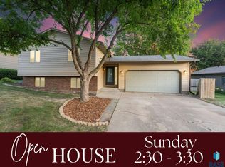1108 E Dove Trl, Sioux Falls, SD 57108