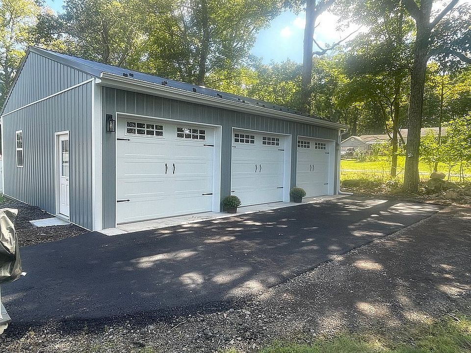 Brand new garage 2023