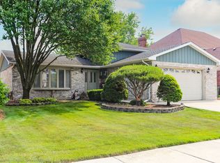 5417 Jessica Dr, Oak Forest, IL 60452