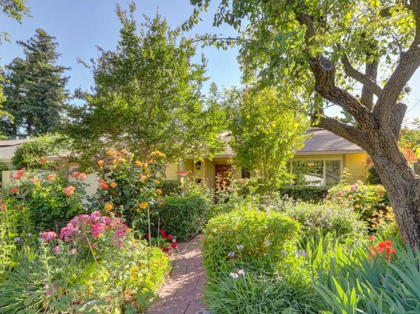 1121 Decatur Ct, Davis, CA 95618