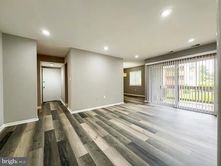5537 Green Mountain Cir #4 — Photo 7