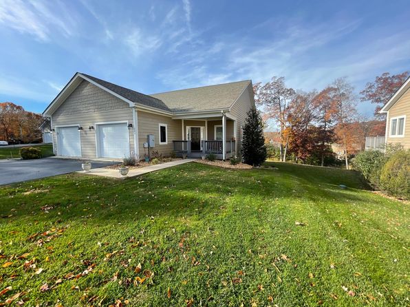 209 Retreat Ln