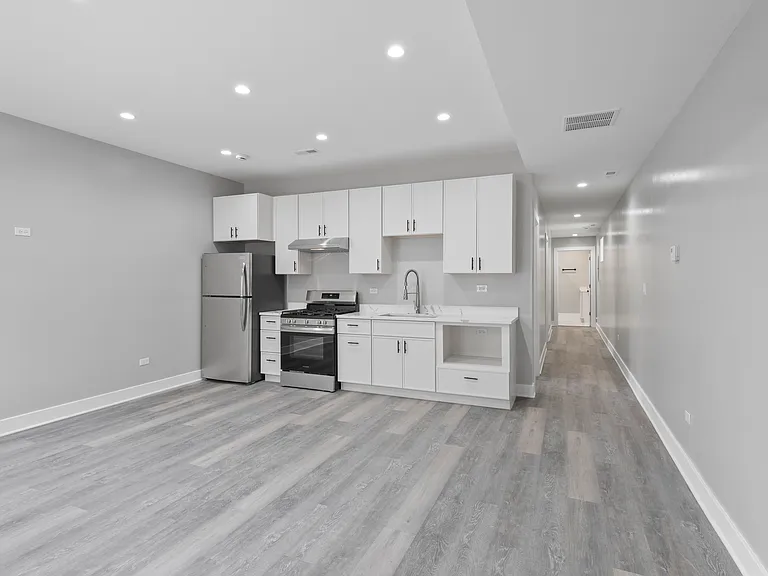 1911 S Jefferson St #1 — Photo 4