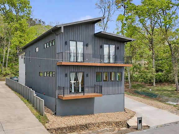 2nd image of 509 Eaves Pl
