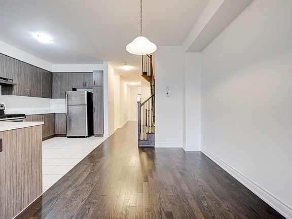 4th image of 24 Briarfield Ave